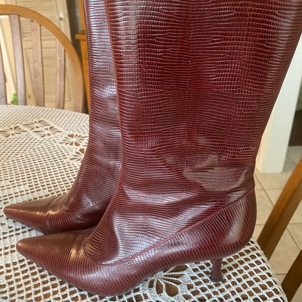 COLE HAAN BOOTS SIZE 7.5 BEAUTIFUL